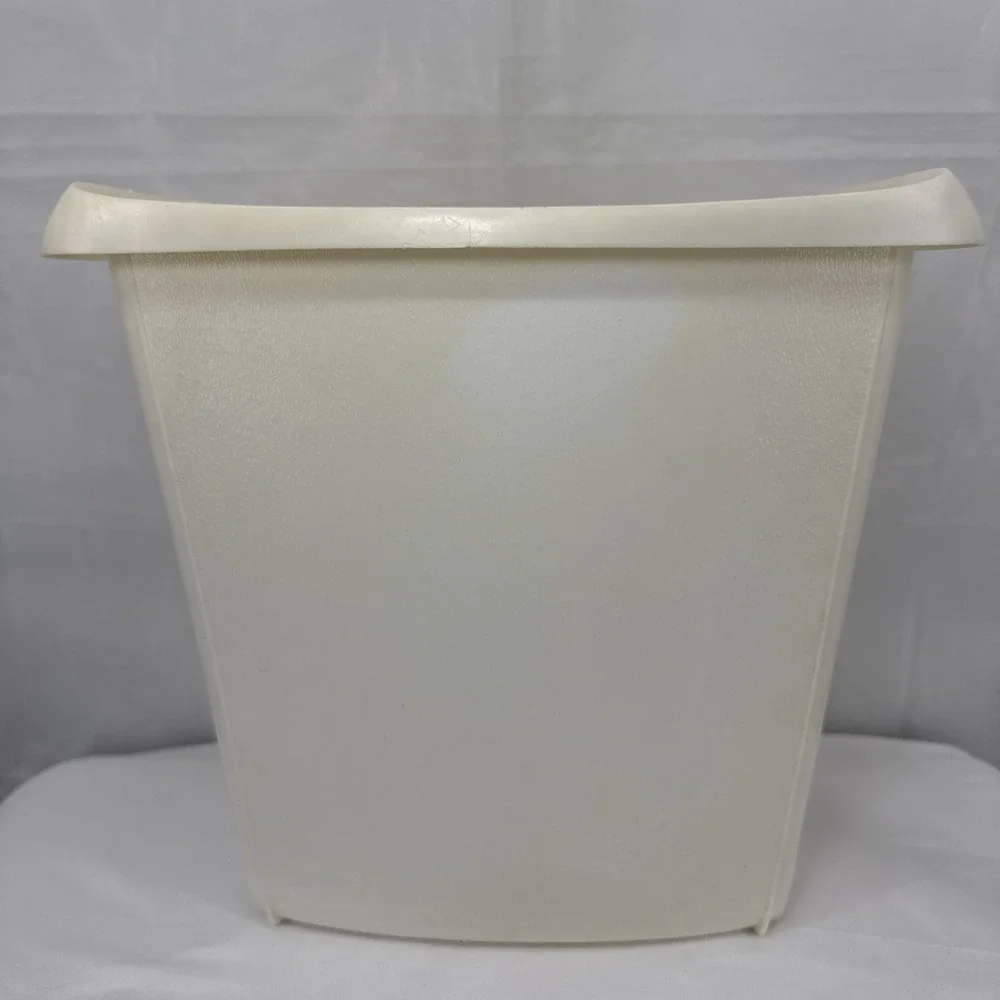 Vintage plastic waste basket garbage can White/Cream Bin‎ Container